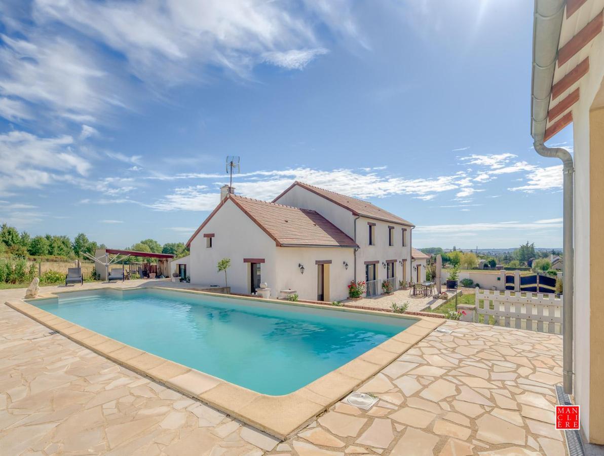 Maison Blanche Piscine Et Petit Dejeuner Châtellerault Eksteriør bilde