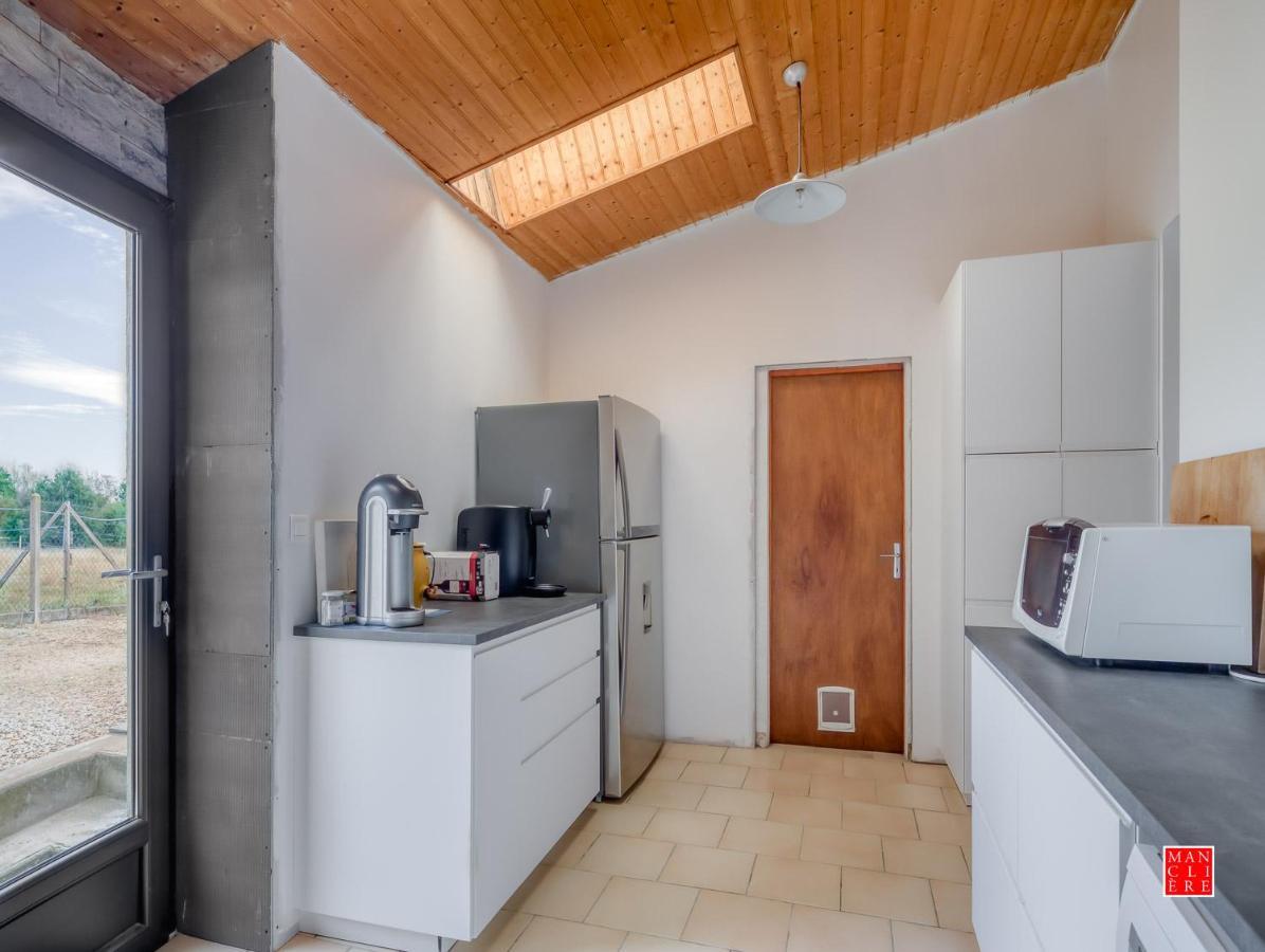Maison Blanche Piscine Et Petit Dejeuner Châtellerault Eksteriør bilde
