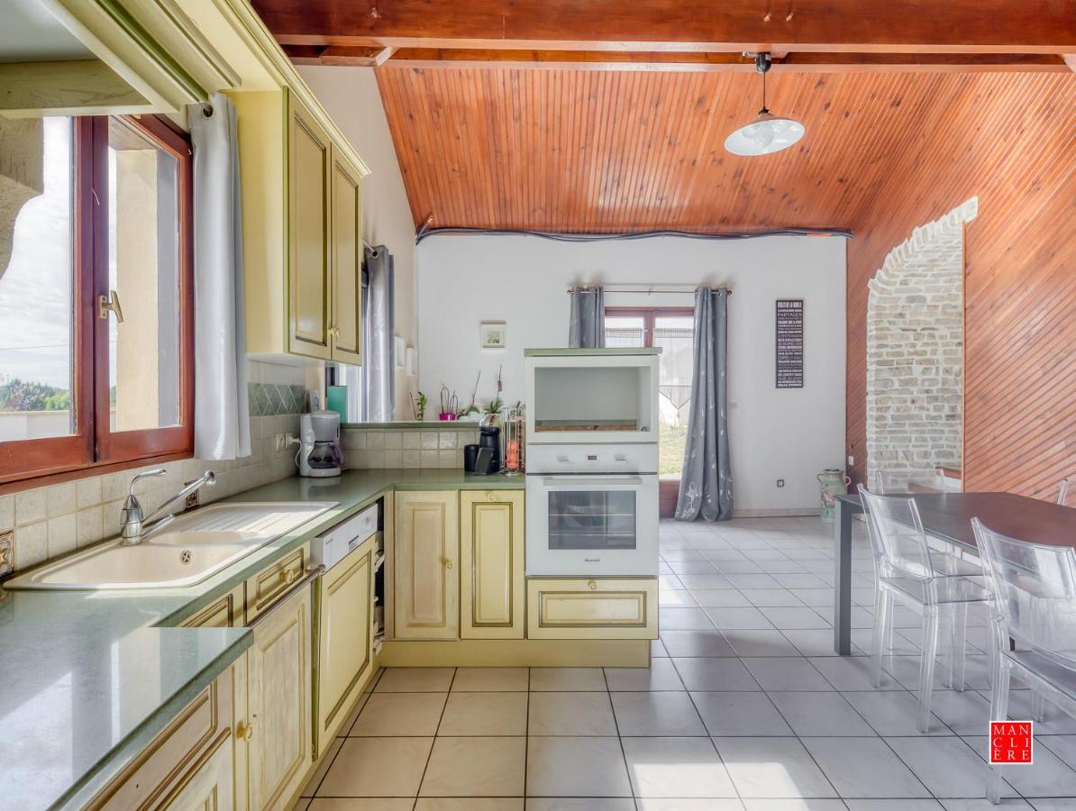 Maison Blanche Piscine Et Petit Dejeuner Châtellerault Eksteriør bilde