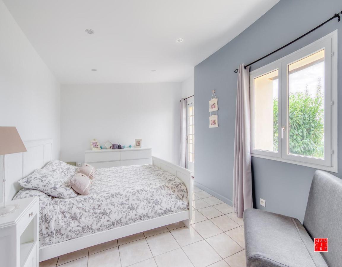 Maison Blanche Piscine Et Petit Dejeuner Châtellerault Eksteriør bilde